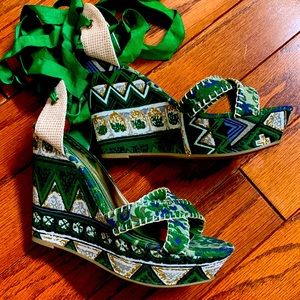 Bamboo High Wedge Platform Sandals NWOT